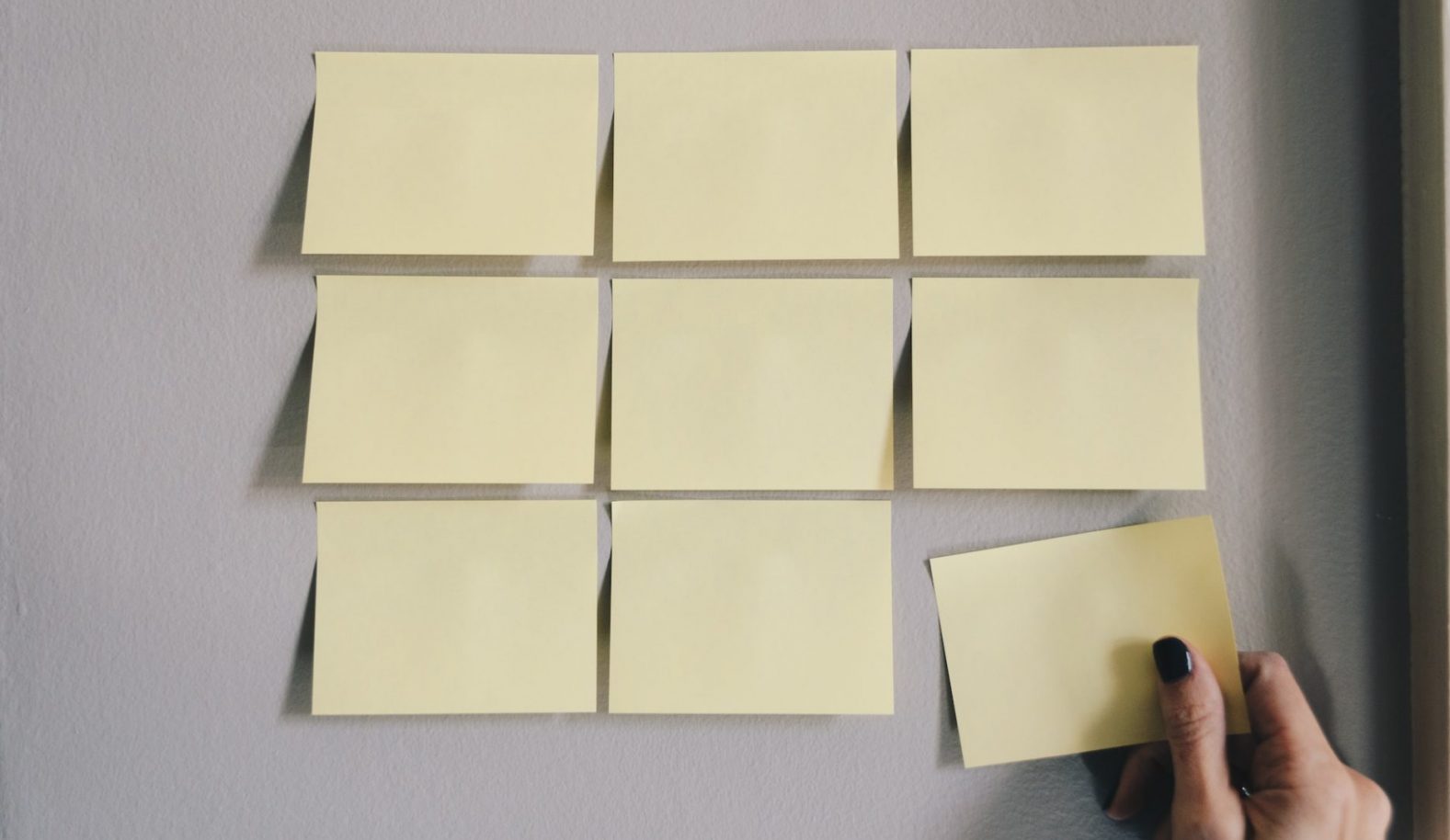 Blank post-it notes arranged in a rectangle
