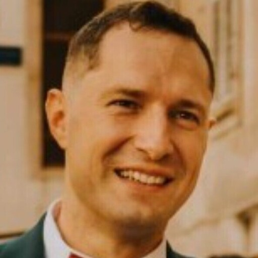 SDR Adrien Veillat.